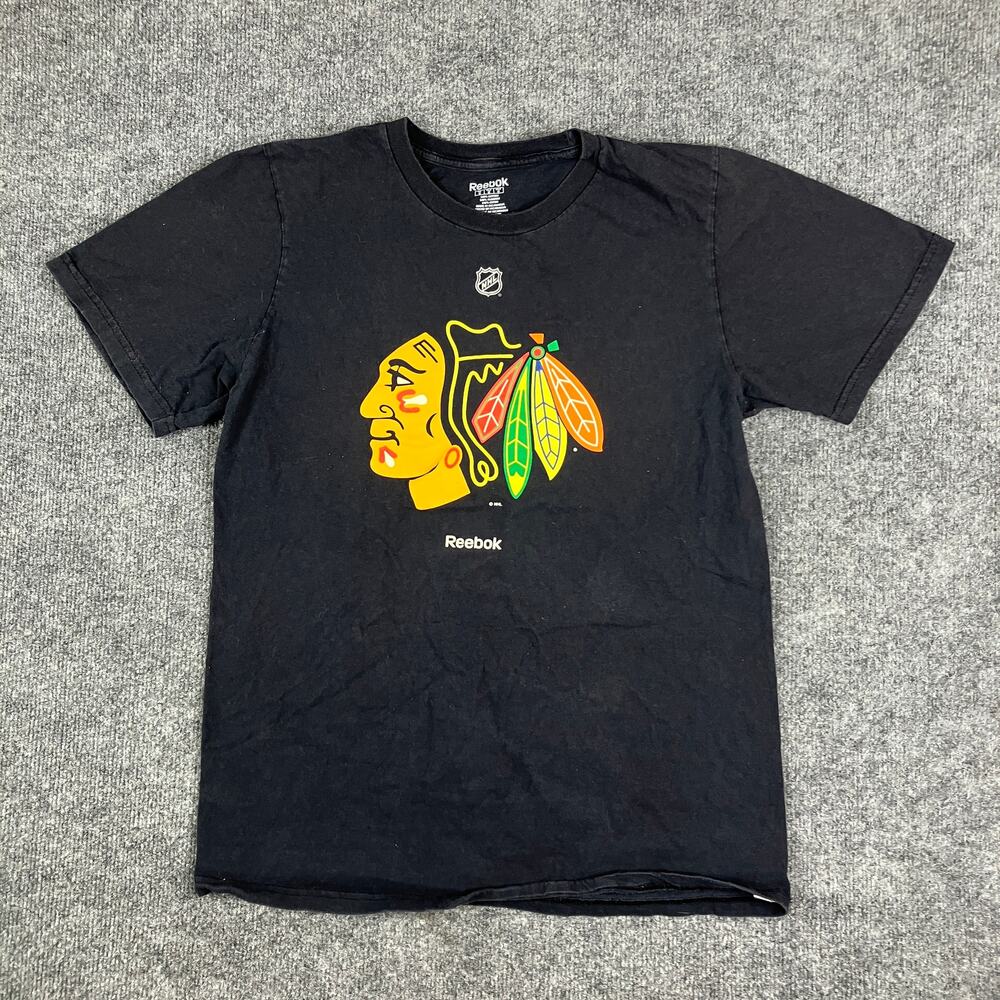 Reebok T-Shirt Mens M Black Chicago Blackhawks NHL Hockey Graphic Tee